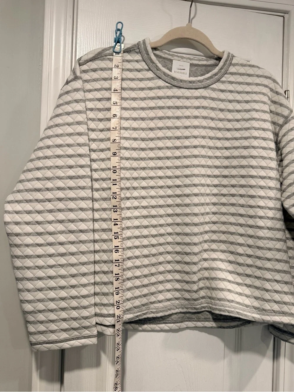 NWOT J. Crew Size XS Gray Cream Reversible Quilted Striped Crew Sweatshirt